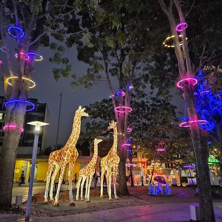 שאה אלאם 9Pax 2R2B Family Suite, I-City, I-Suite, Hyde, Beside Theme Park, Wifi 50-55" Smart Tv מראה חיצוני תמונה